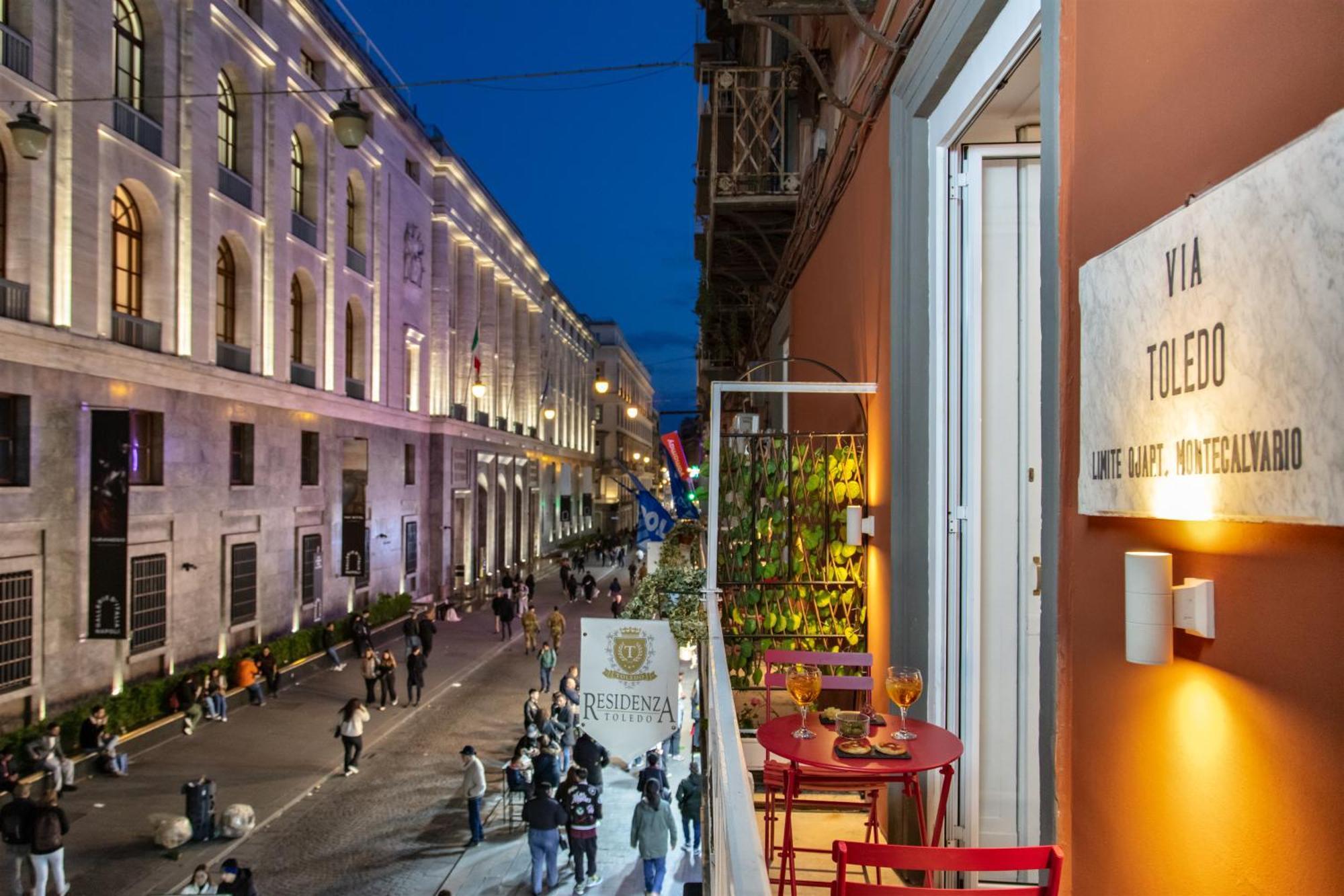 Hotel Toledo Lifestyle à Naples Extérieur photo